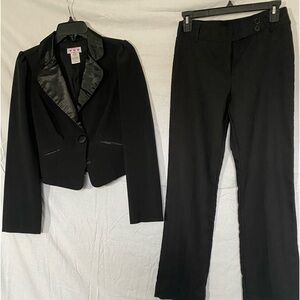 ❤️ Black Terno Blazer with Velvet collar and Pants by:Three Pink Hearts &  Valia